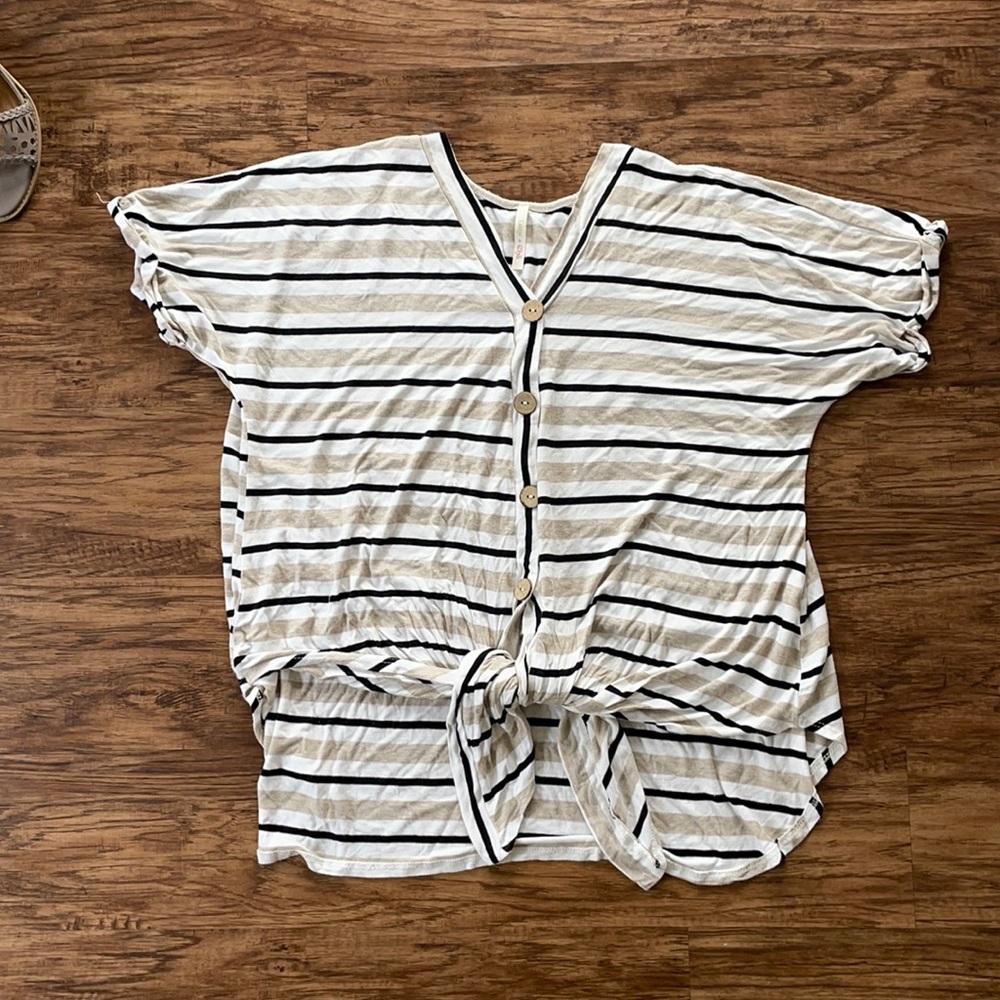 Lounge T-shirt front tie